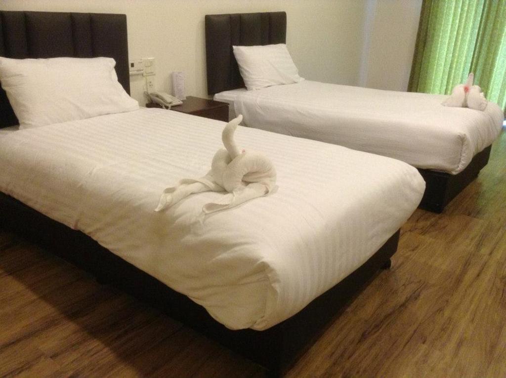 Hotel Kan Kanchanaburi City Rum bild