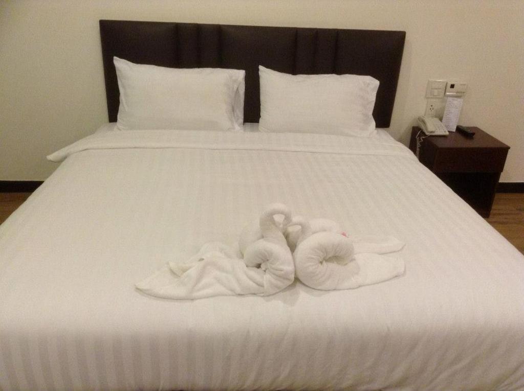 Hotel Kan Kanchanaburi City Rum bild